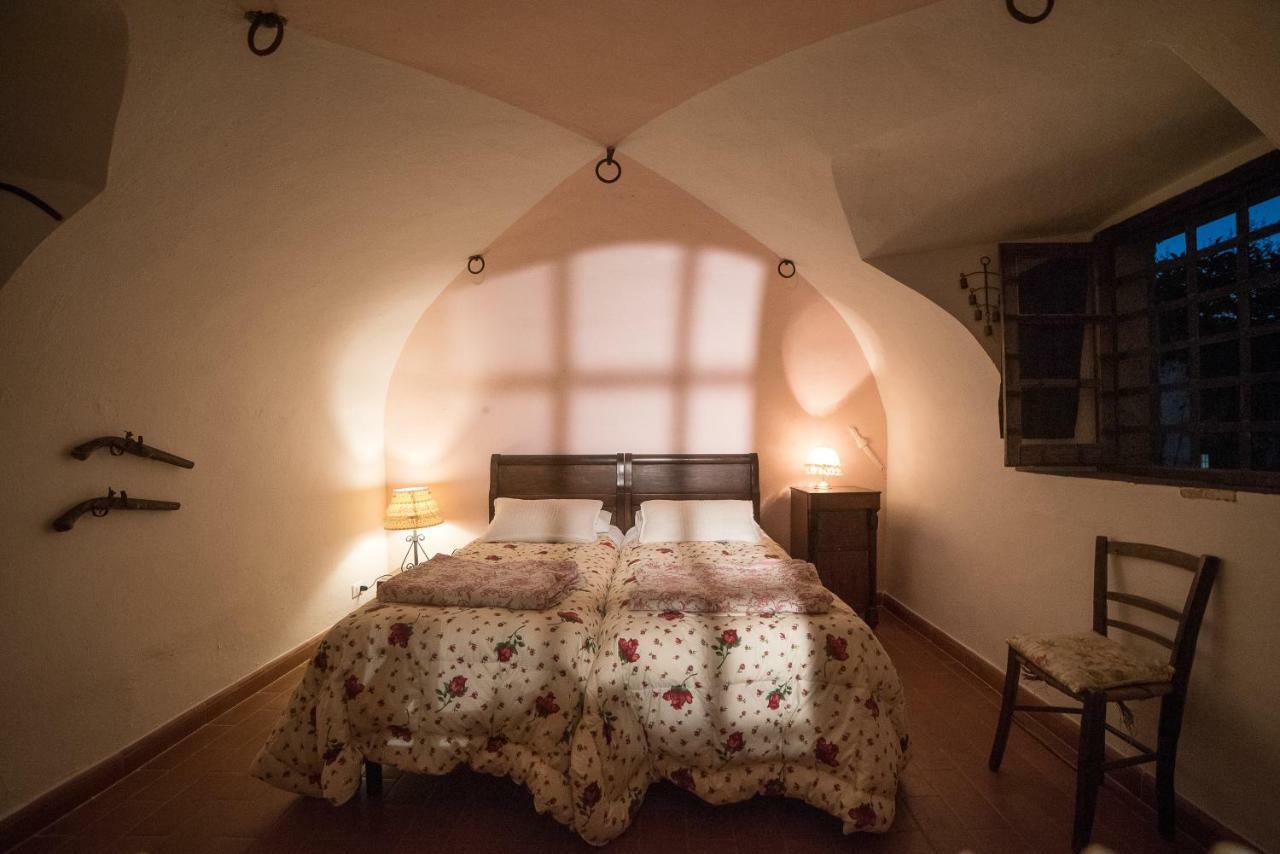 Ortonovo Casale Amati Country House מראה חיצוני תמונה